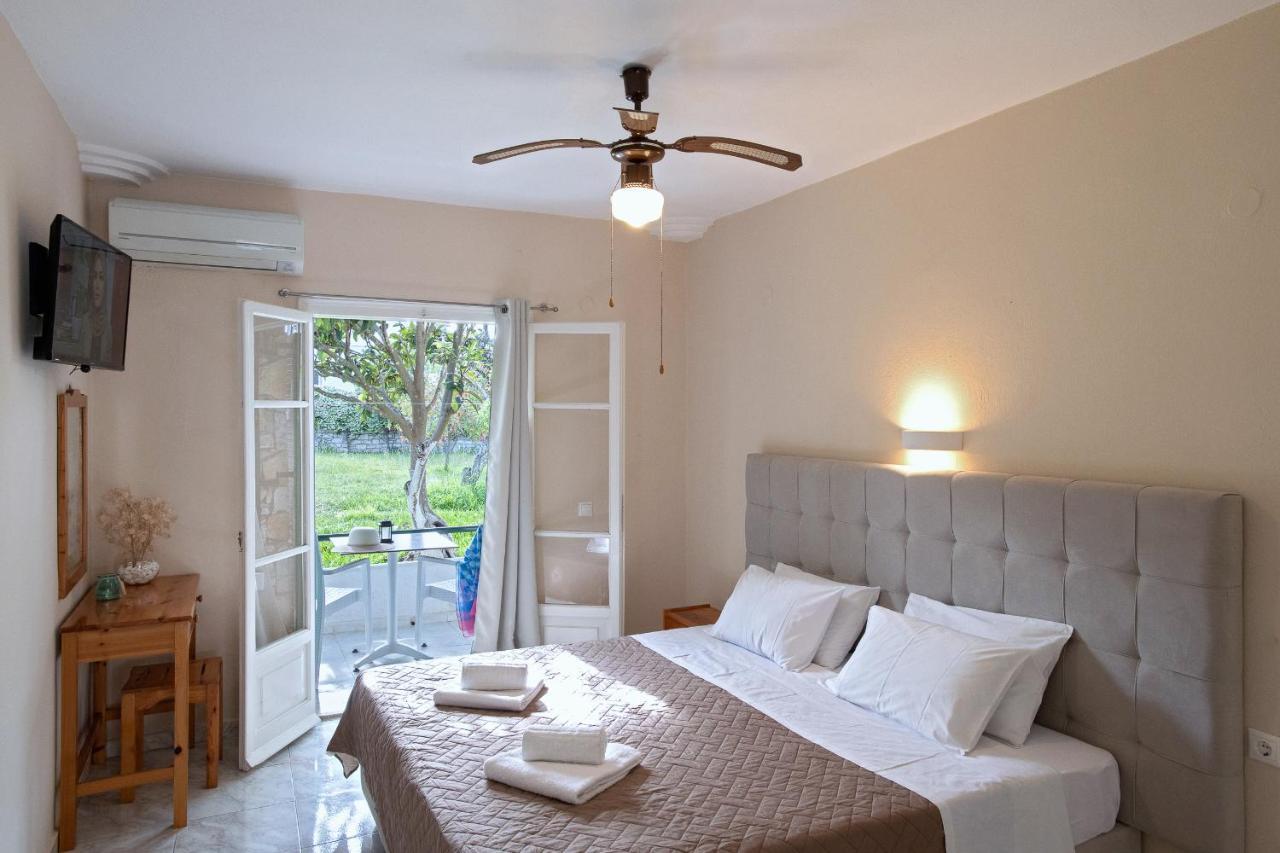Damaskis Kassiopi Studios Ngoại thất bức ảnh
