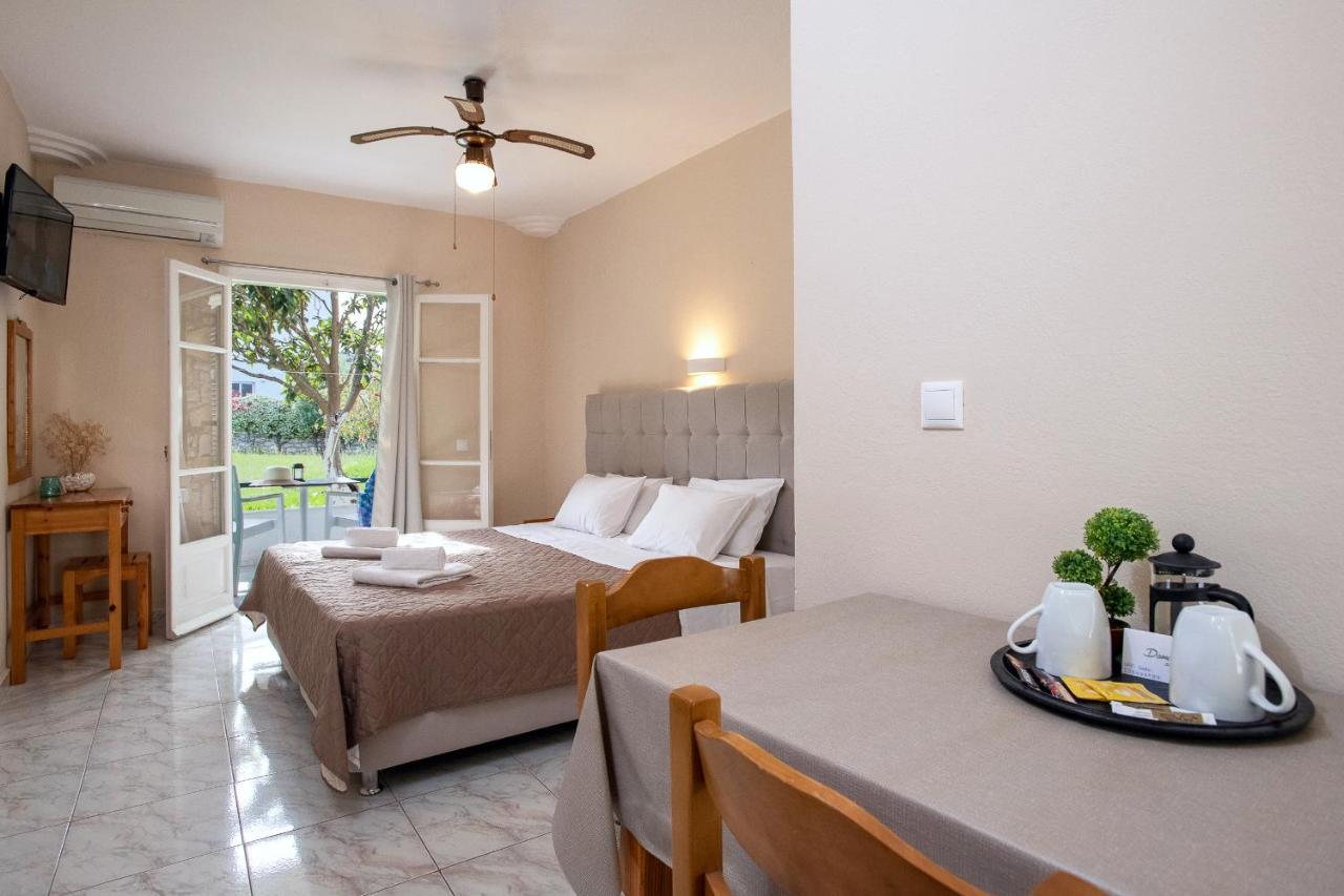 Damaskis Kassiopi Studios Ngoại thất bức ảnh