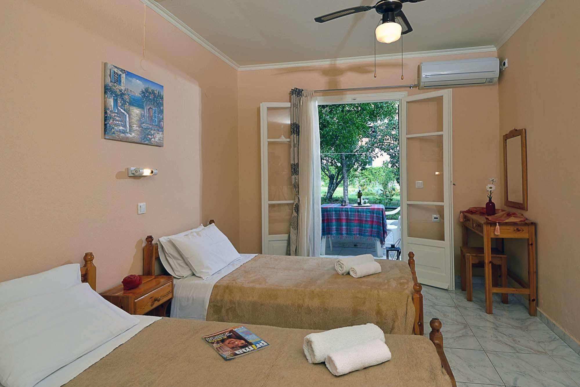 Damaskis Kassiopi Studios Ngoại thất bức ảnh