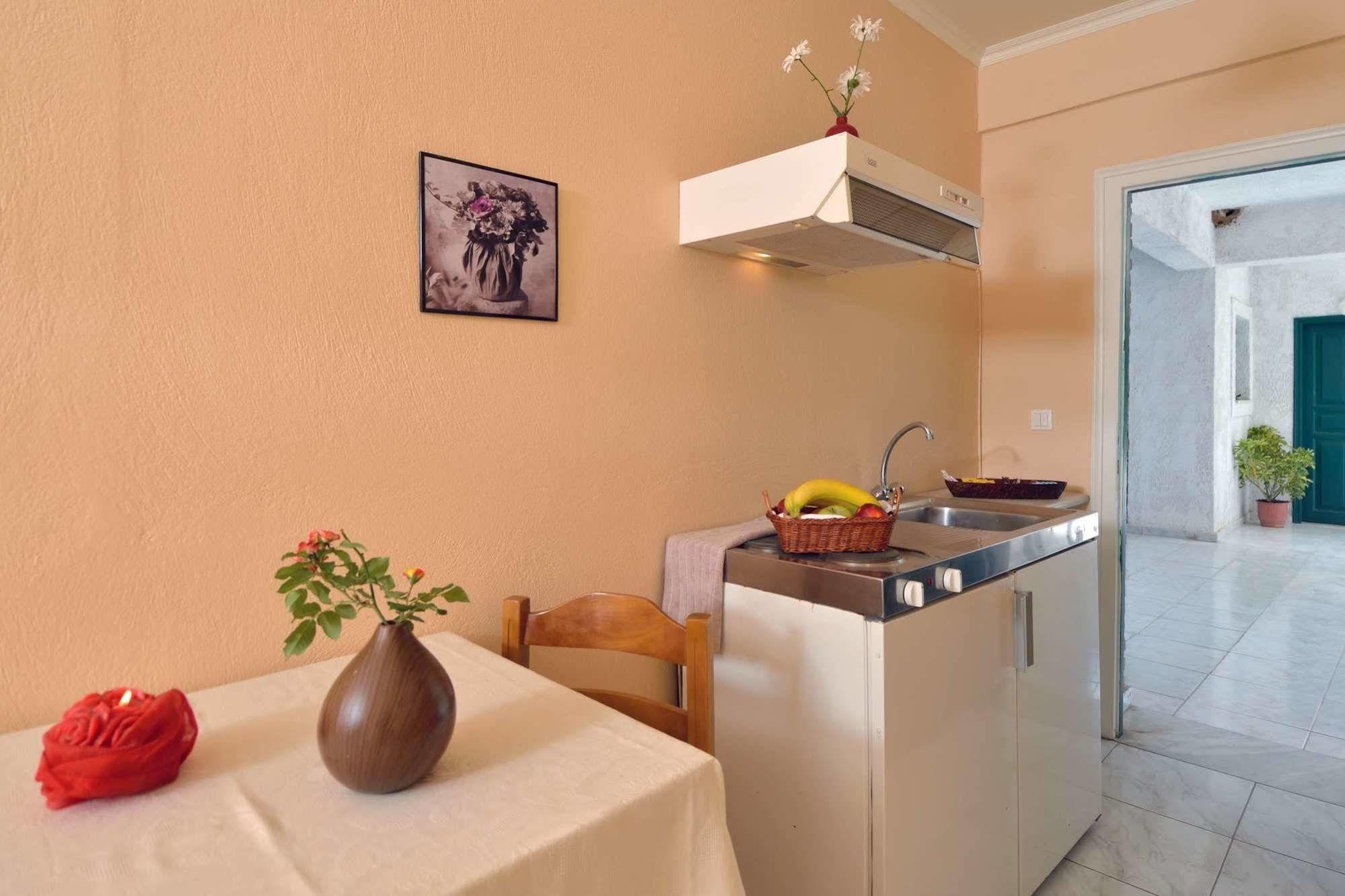 Damaskis Kassiopi Studios Ngoại thất bức ảnh